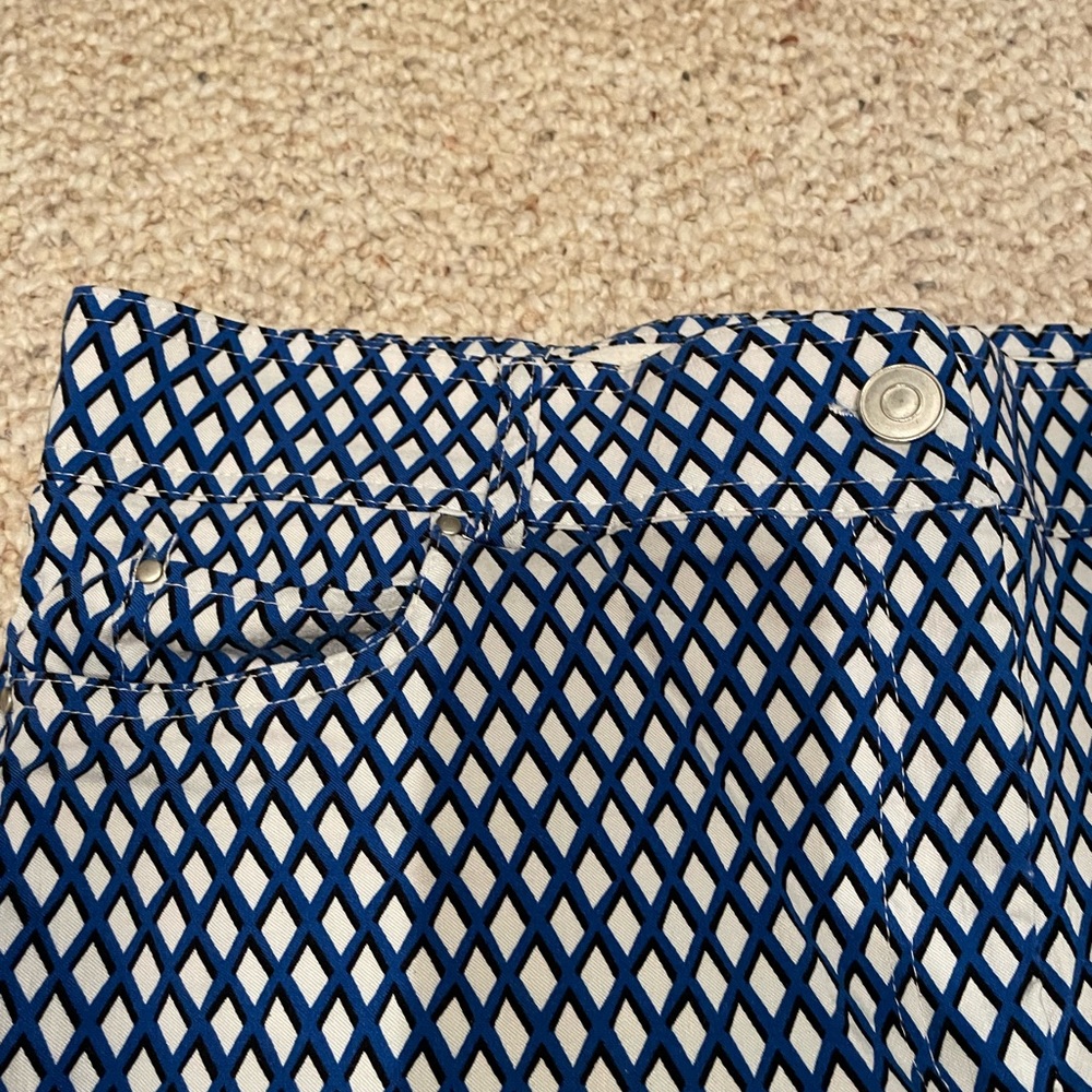 Verve Capris - Picture 2 of 5